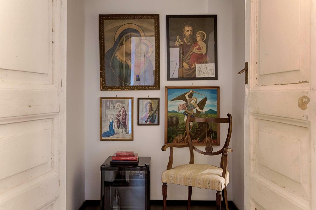 Tutt 'E Sant Luxury Rooms Napoli Dış mekan fotoğraf
